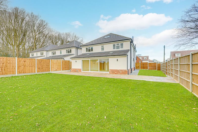 THE CHASE BENFLEET Eastway Homes